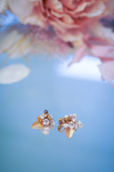 ビジューリーフイヤリング