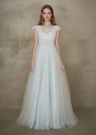 ウェディングドレス　エンパイア