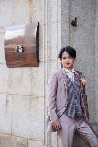 ピンクゴールドタキシード