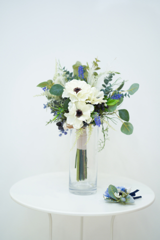 ホワイト×ブルー×グリーンブーケ