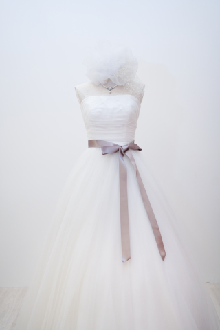 サテングレージュリボン