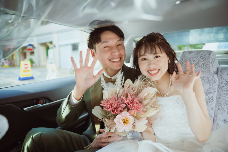 続いてドレスとタキシードに着替えて行ってきます◎