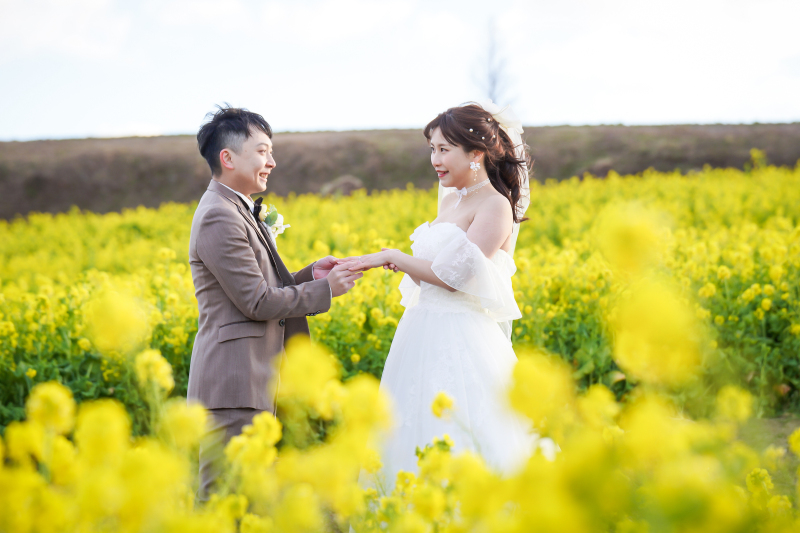 たくさんのお花に囲まれプロポーズ♡