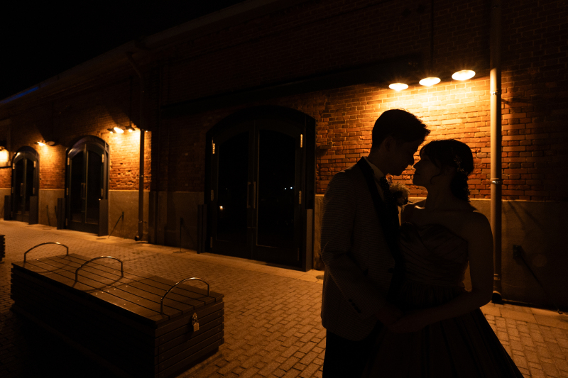 シルエットでロマンチックに♡