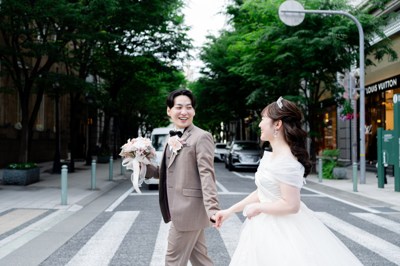 二人仲良く並んだ横断歩道でのショット♡♡♡