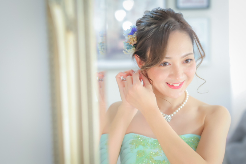 続いて、洋装の撮影に向けて準備中…♡