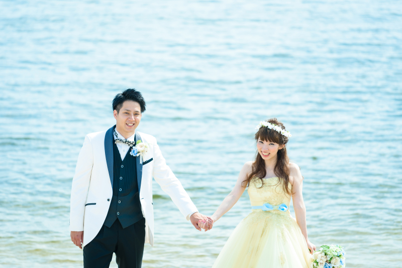 海を背景に気分も上々♪