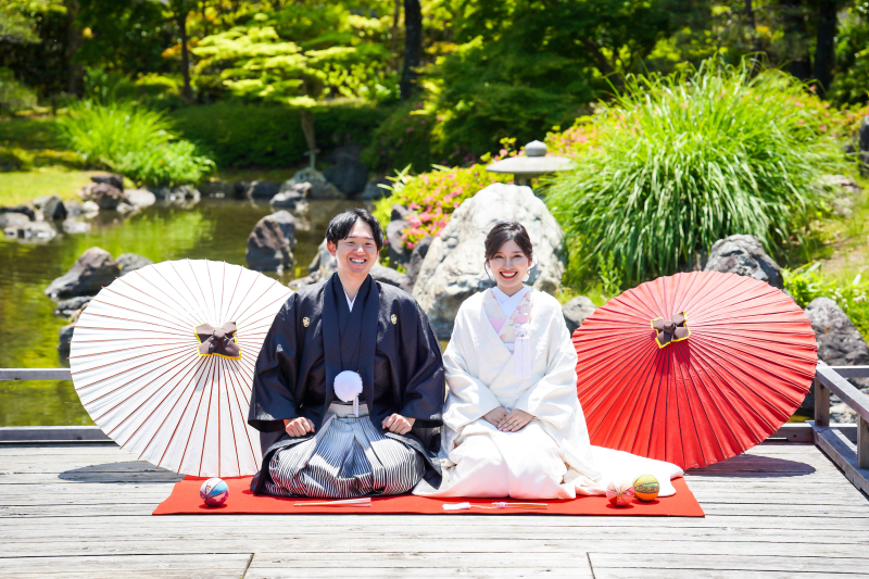 2人並んで正座のショット♡