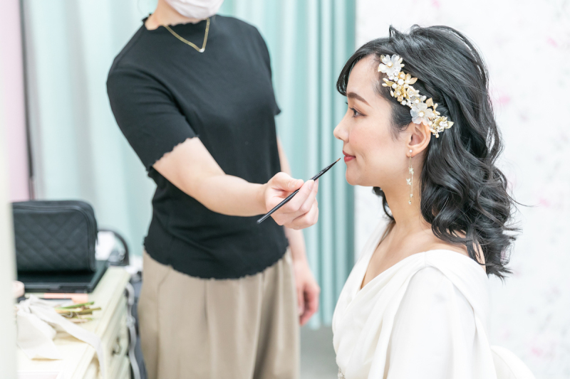 ホワイトドレスからのスタート♡*・