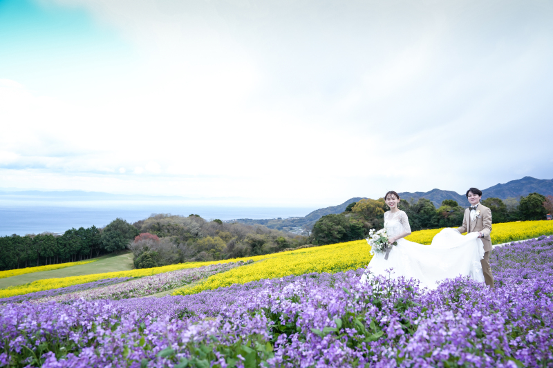 色鮮やかなお花畑に囲まれて♡♡