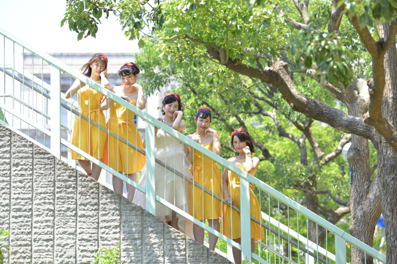 歩道橋の階段で♪