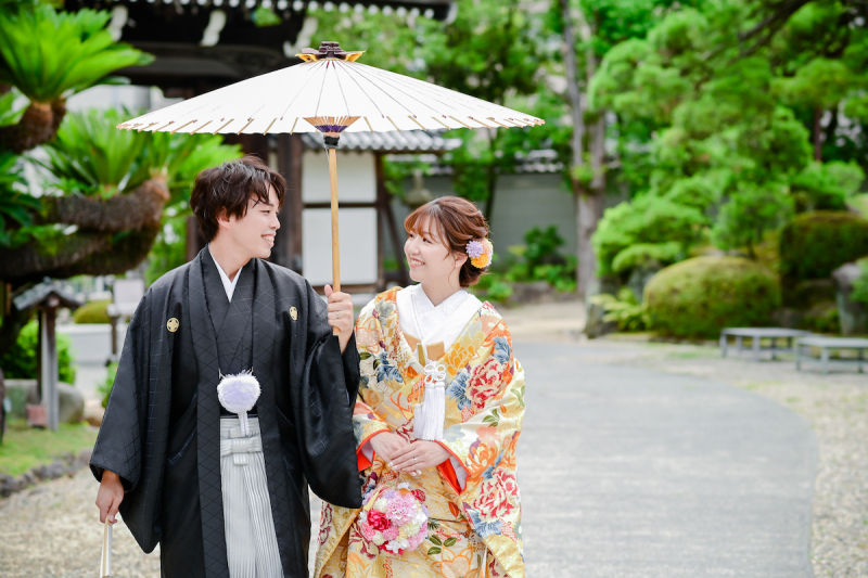 ほっこりショット♡仲良く並んで歩くお二人の姿♡