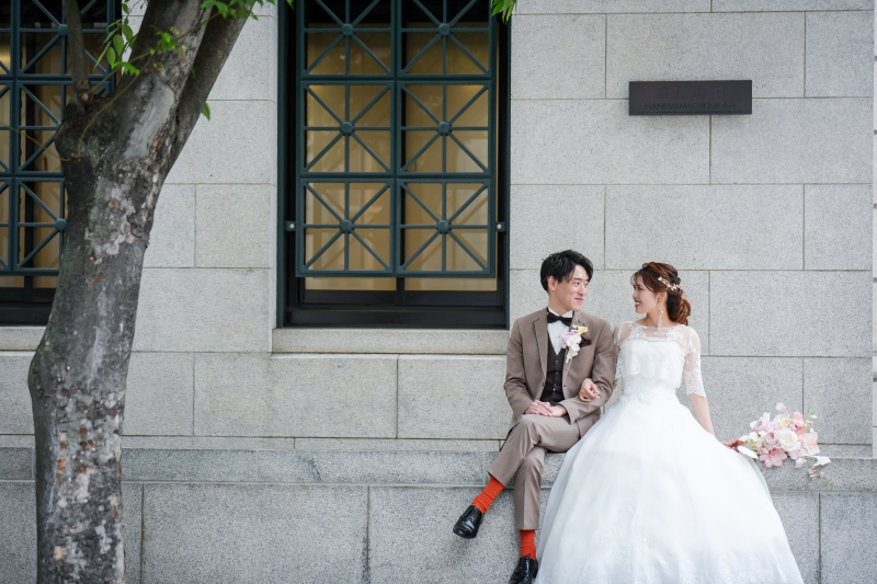 １４万円税別【洋装1点★撮影場所１カ所★】ドレス＆タキシードで神戸の街並みでロケーションフォト！衣装のアップ料金なし☆