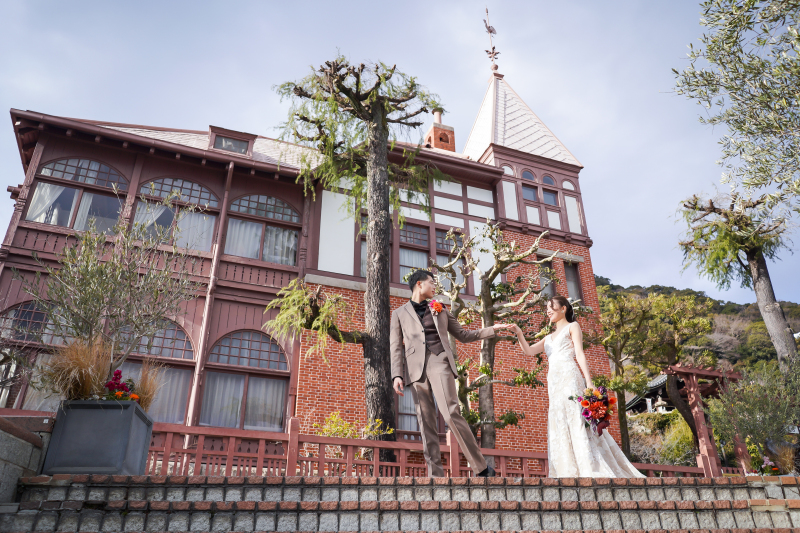 14万円税別【洋装1点★神戸北野エリアで撮影★】ドレス&タキシードで1カ所ロケーションフォト!!