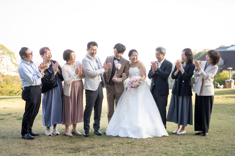 １４万円税別【洋装1点★ご家族やお子様と一緒に★】ドレス＆タキシードでファミリーフォト！衣装のアップ料金なし☆