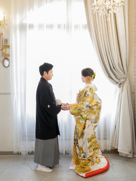 自然光が差し込む窓辺。