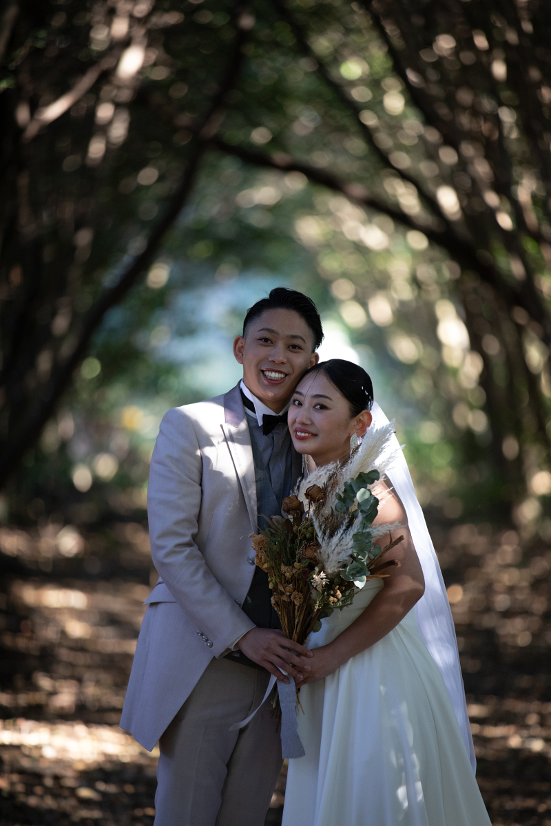 森トンネルでのノスタルジックな写真