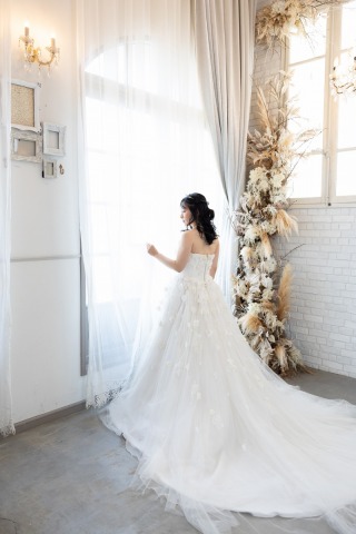 静かな愛を纏う、大人ウェディングフォト