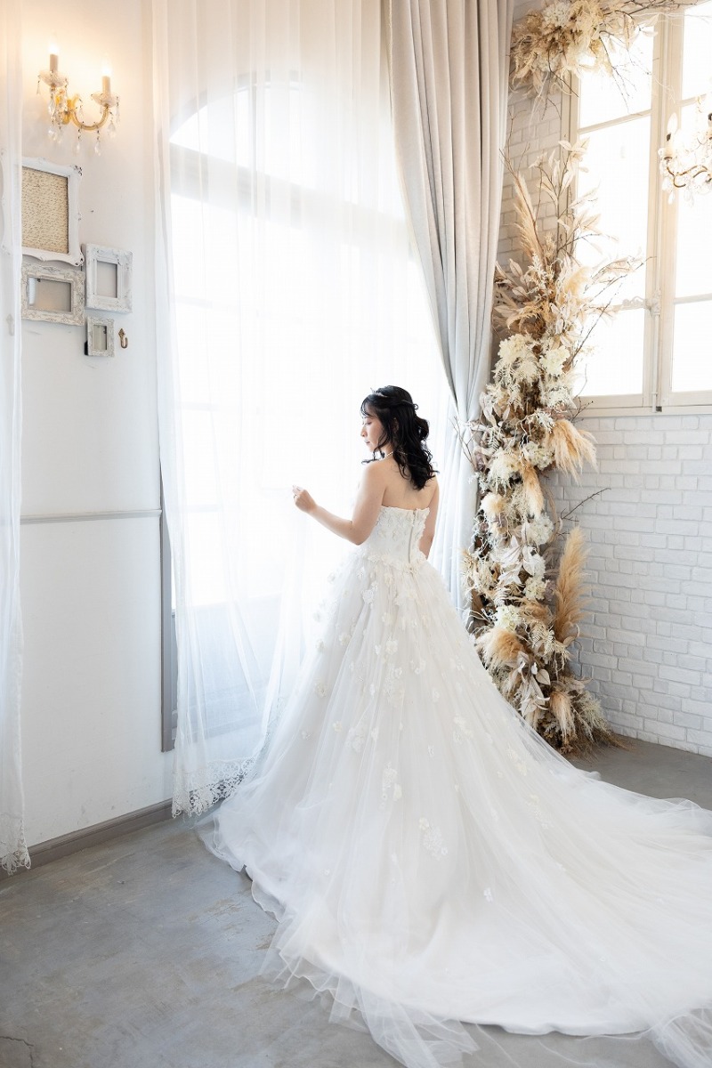 静かな愛を纏う、大人ウェディングフォト