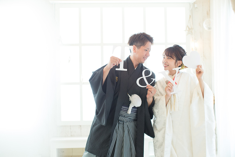 お２人らしい小物使いでフォトウェディングを。