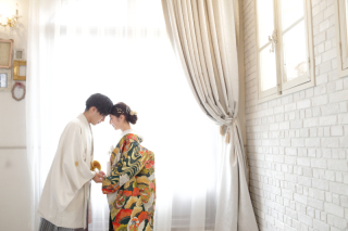 やさしいお2人の素敵なウェディングフォト。