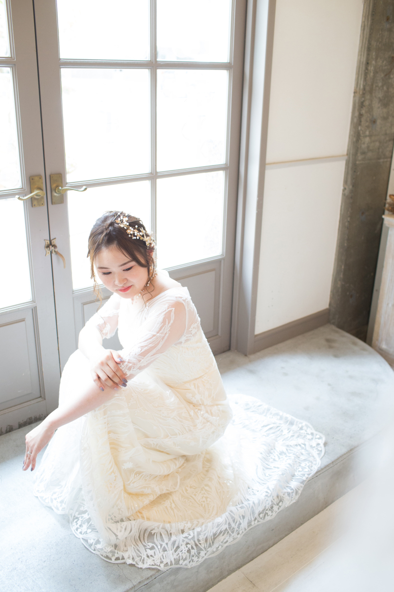 陽の光が差し込む花嫁姿♪
