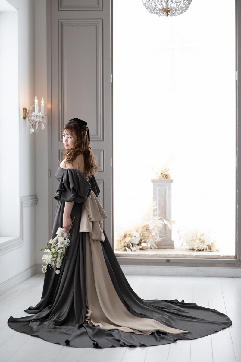 クラシックな背景が映える