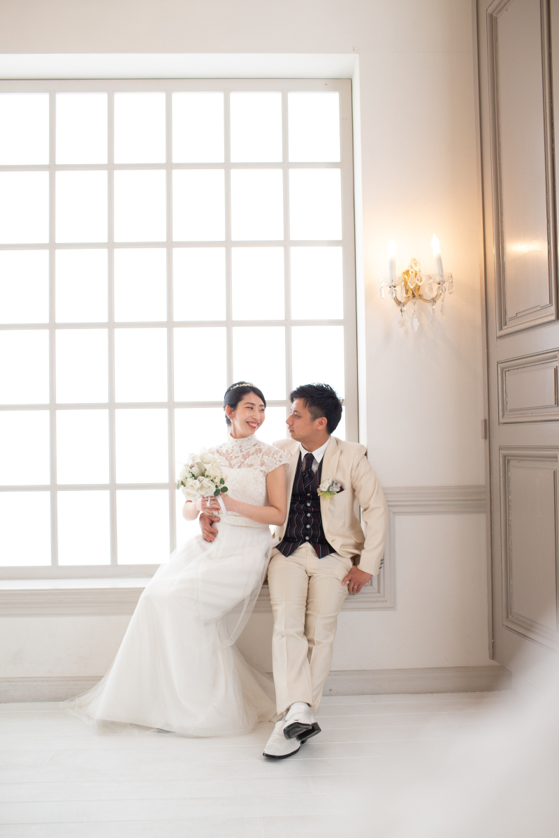 スタイリッシュな婚礼姿。