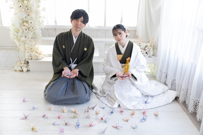 寄り添う姿まで美しい、和装スタジオ撮影