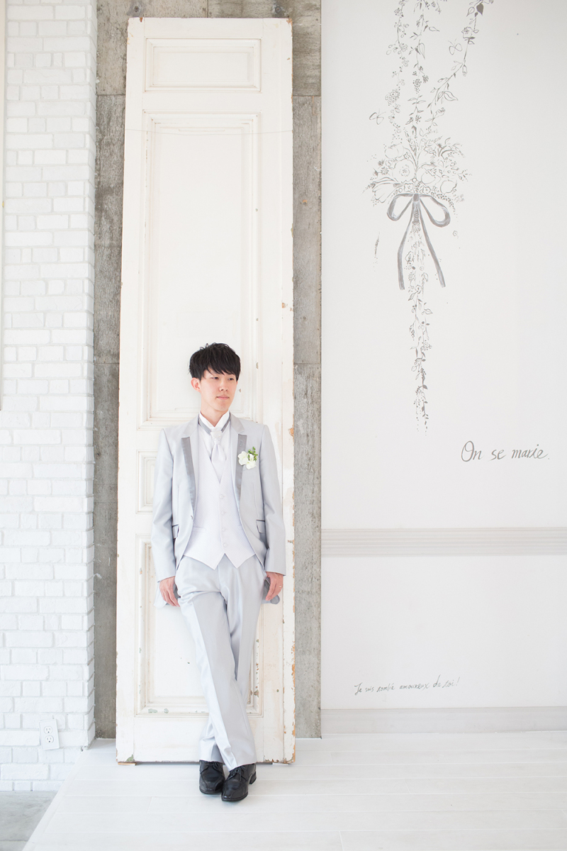 爽やかなタキシード姿。