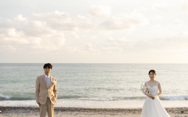 段々と色づく海