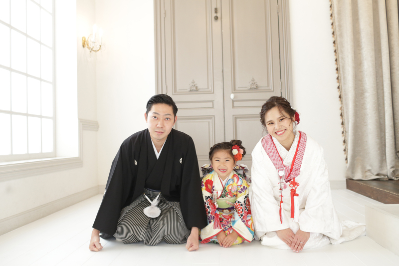 みんなで和装を着て、正座ショット♪