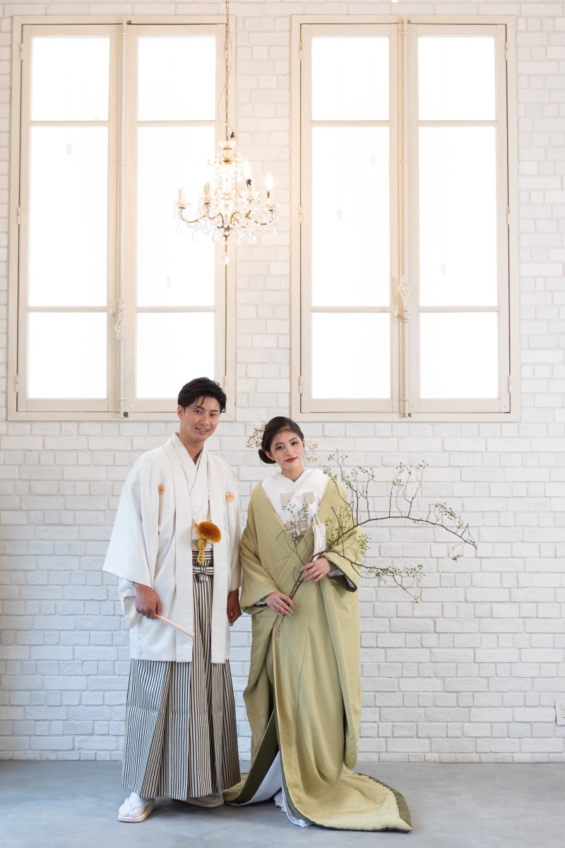 カーキの色打掛に変えて2着目の和装撮影。