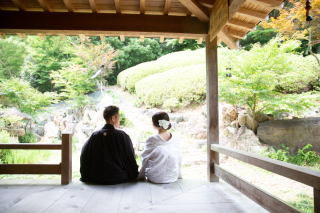 本格的な庭園で風情あふれる写真が残せる