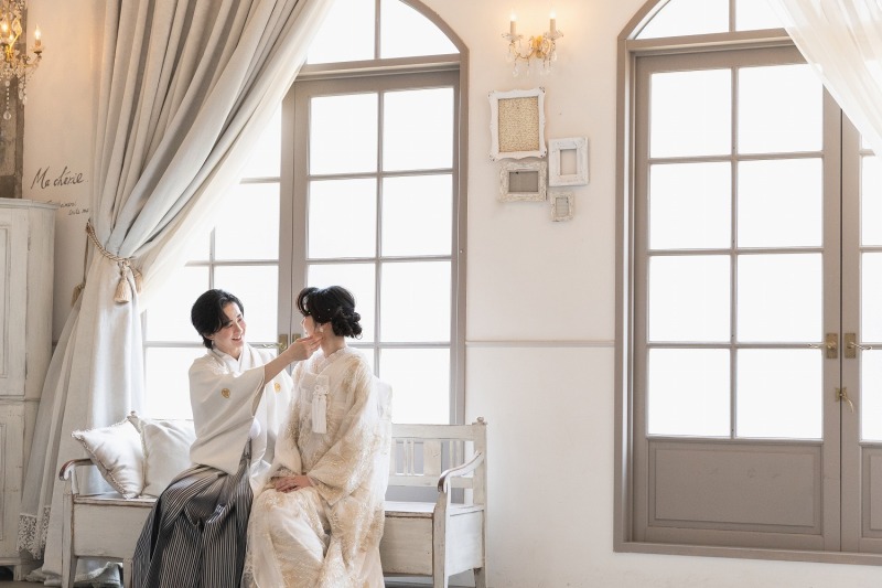 【10月末までの撮影限定！】和装スタジオ撮影プラン　データ100カット+ヘアメイク+和装小物付　◆追加料金なし！
