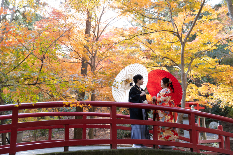 11月末までの撮影限定【紅葉ロケーションキャンペーン】衣装1着・データ100カット付・ヘアメイク・更にお得な5大特典付き！