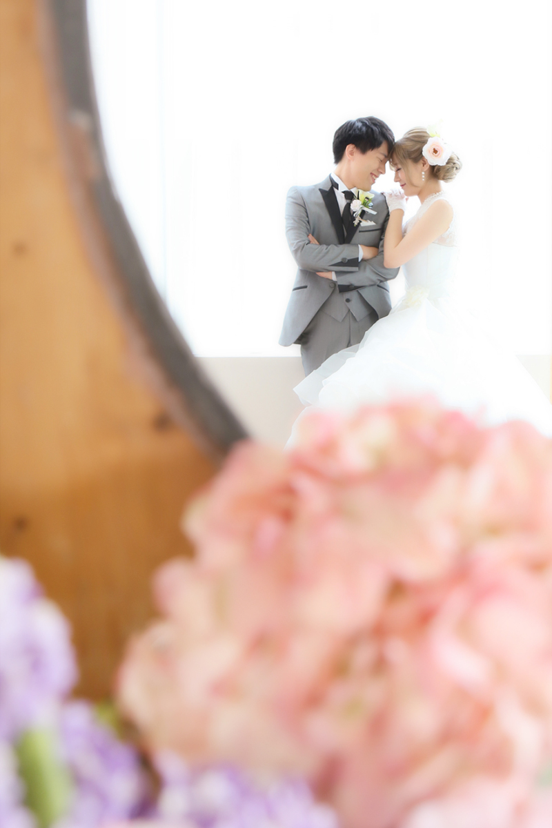 小窓からのぞくとお二人が♡