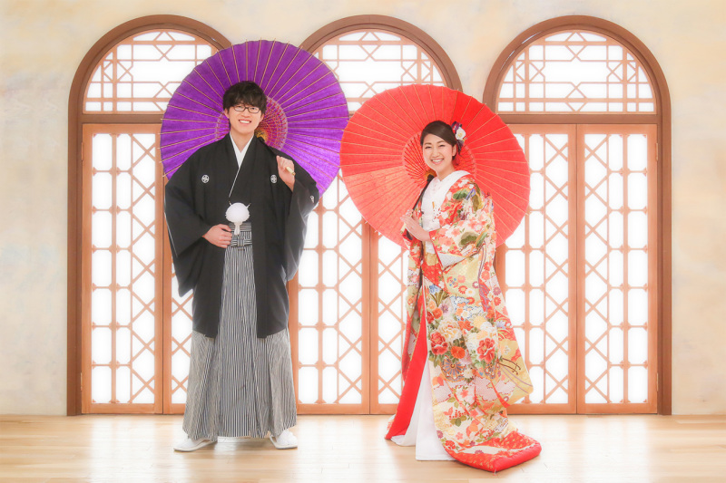 和傘をひろげて