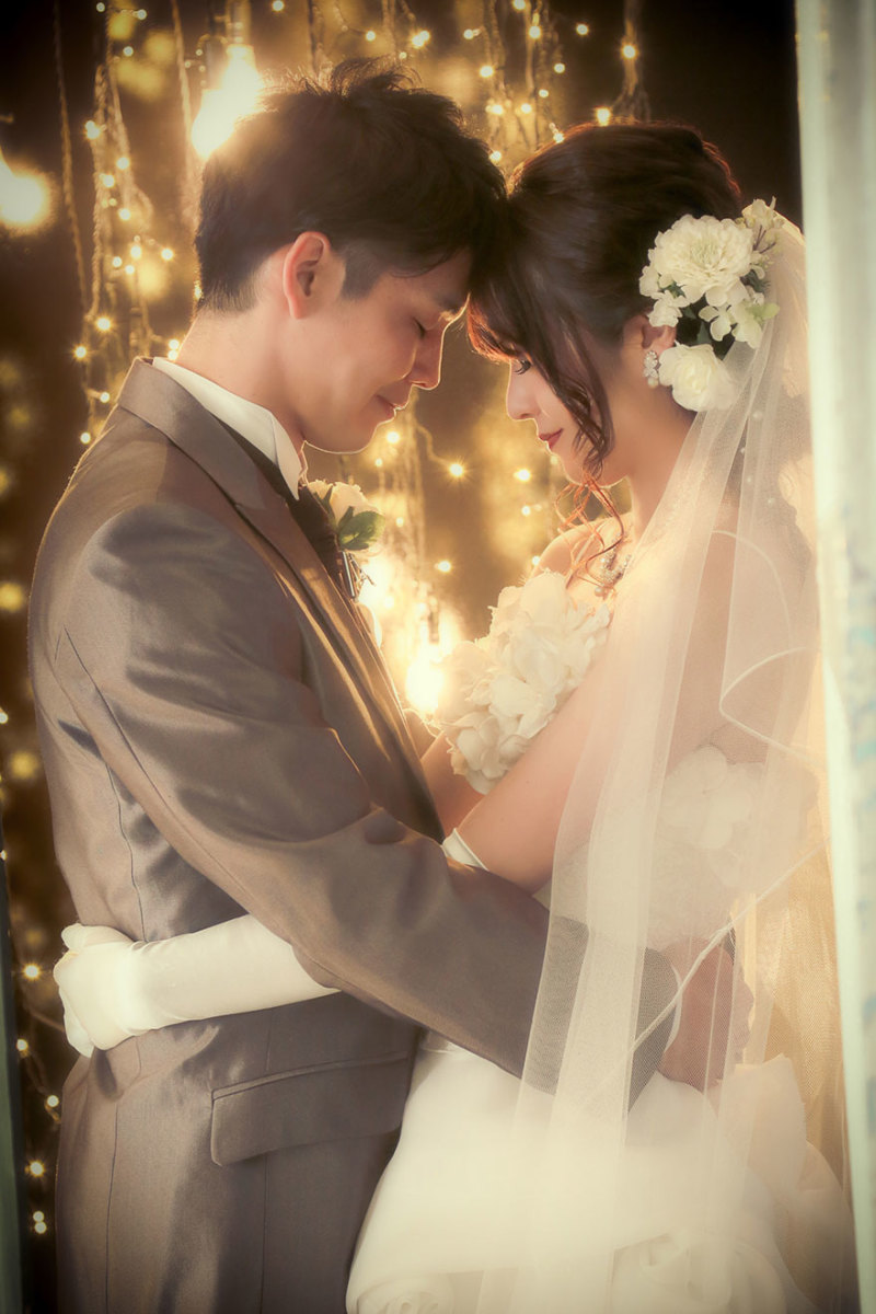 おでこを合わせて