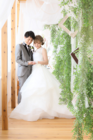 手作りのドレスが映える自然光での撮影♪