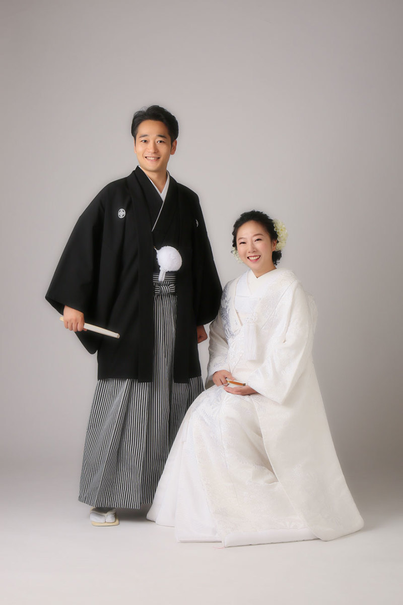 白無垢は座りポーズ