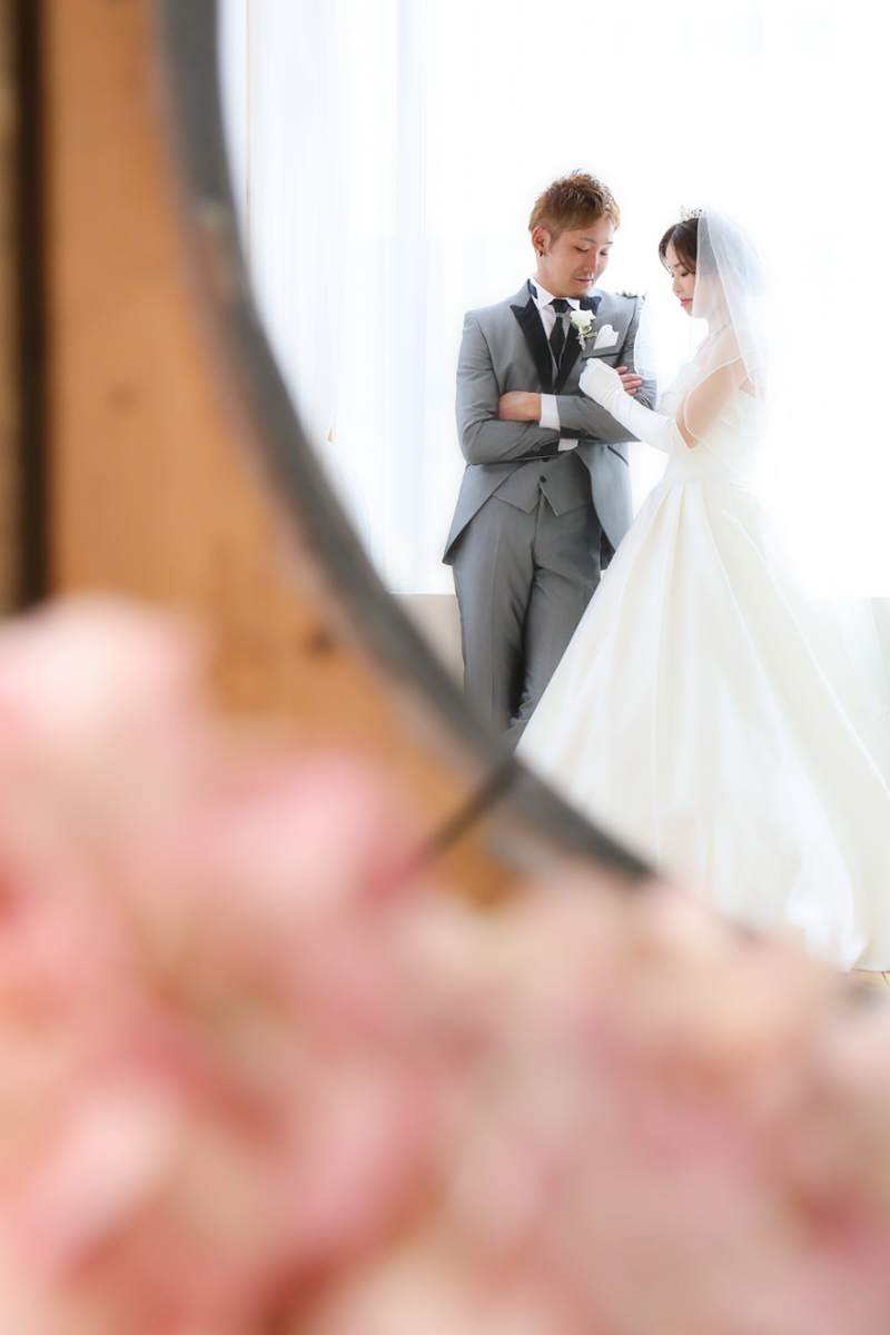 扉の先のラブラブなお2人♡