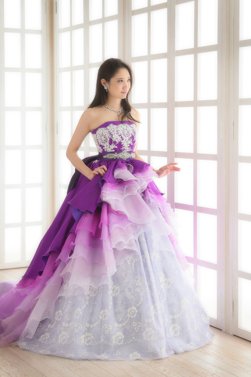 らかんスタジオ立川店_カラードレスが豊富