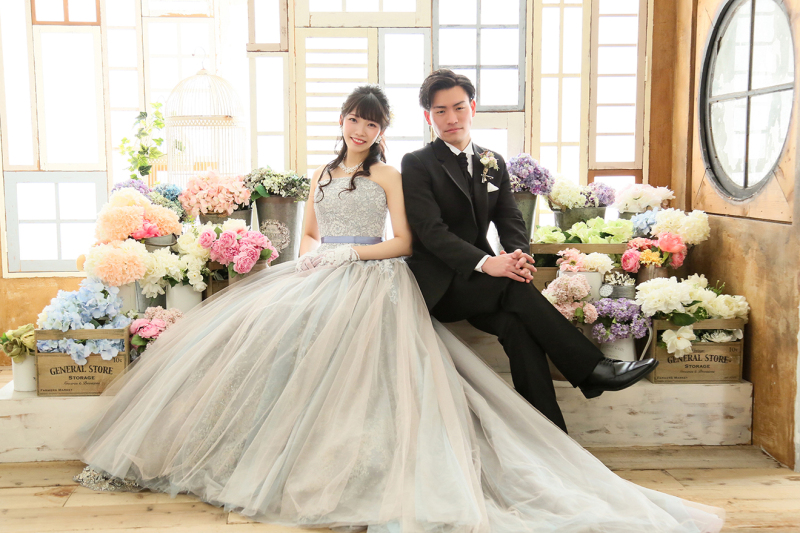 らかんスタジオ立川店_カラードレスが豊富