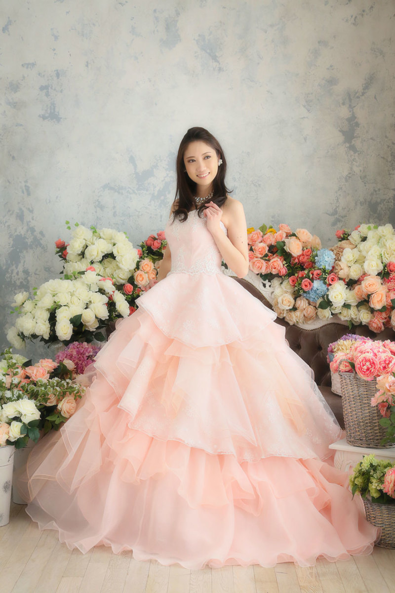 らかんスタジオ立川店_カラードレスが豊富