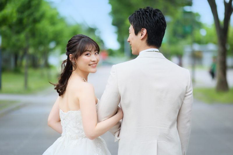 【店舗周辺でロケを手軽に！】和洋装3着でスタジオ＋立川店周辺プチロケ撮影◆美肌修整付◆全データ150カット・ムービー付