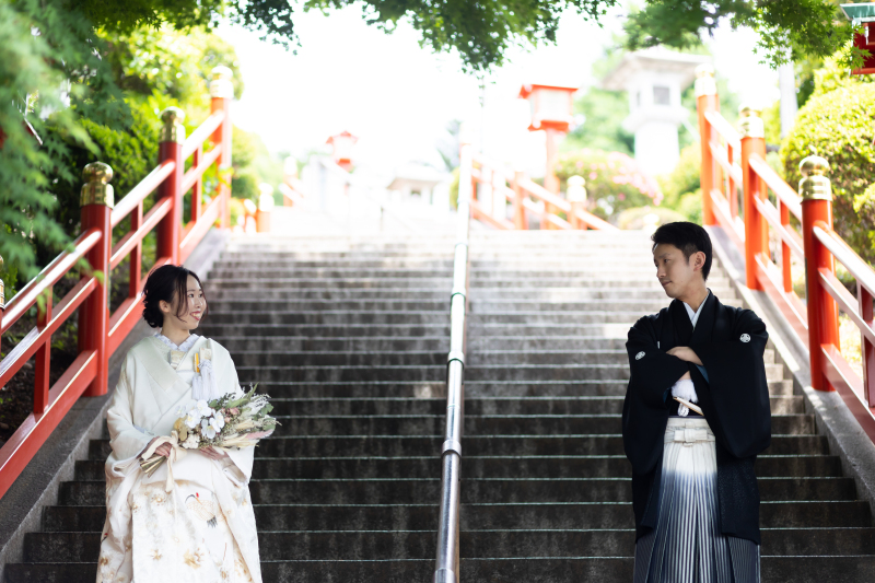 境内へ続く階段もフォトスポットに☆