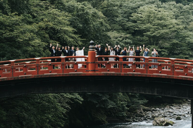 沢山の方から祝福の拍手！
