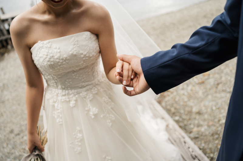 衣裳は運命の1着に出逢えるまで試着可能♪