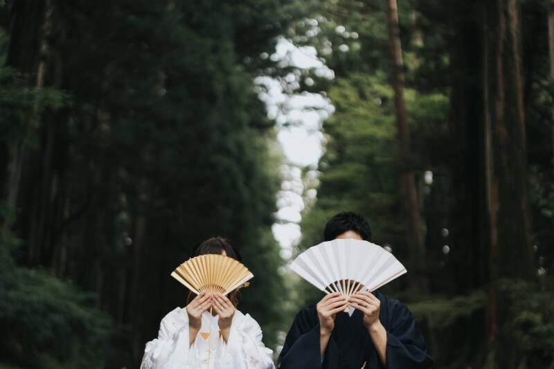 観光客にも祝福いただける参道での撮影